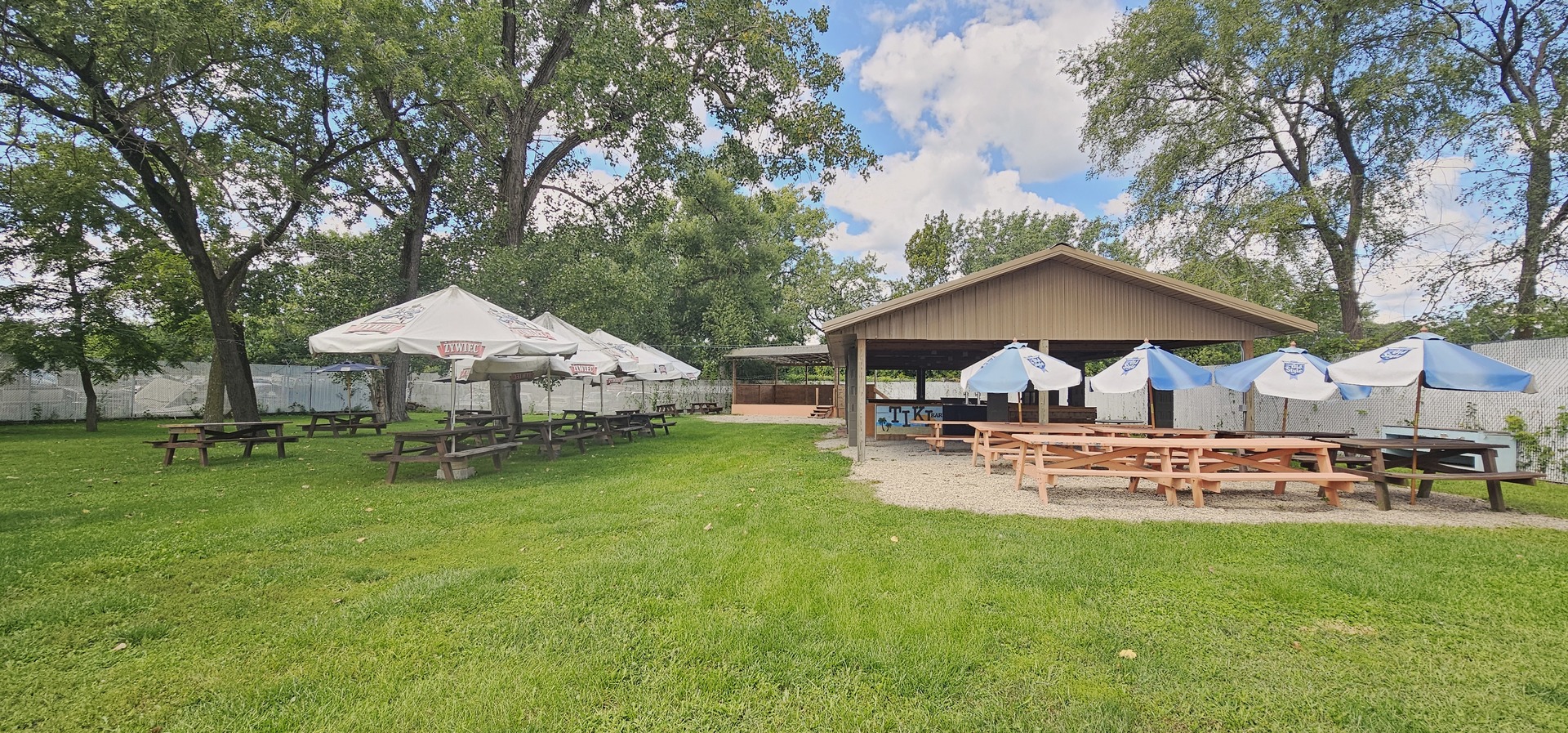 7400 Archer Road #7400, Justice, IL 60458