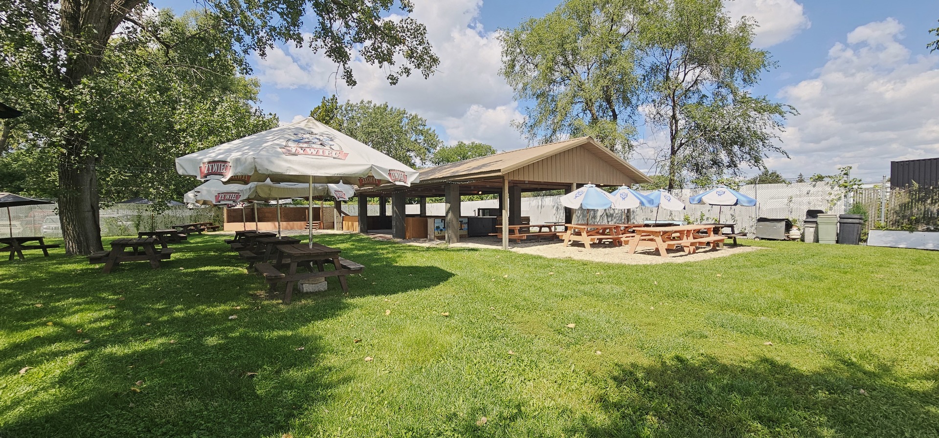 7400 Archer Road #7400, Justice, IL 60458