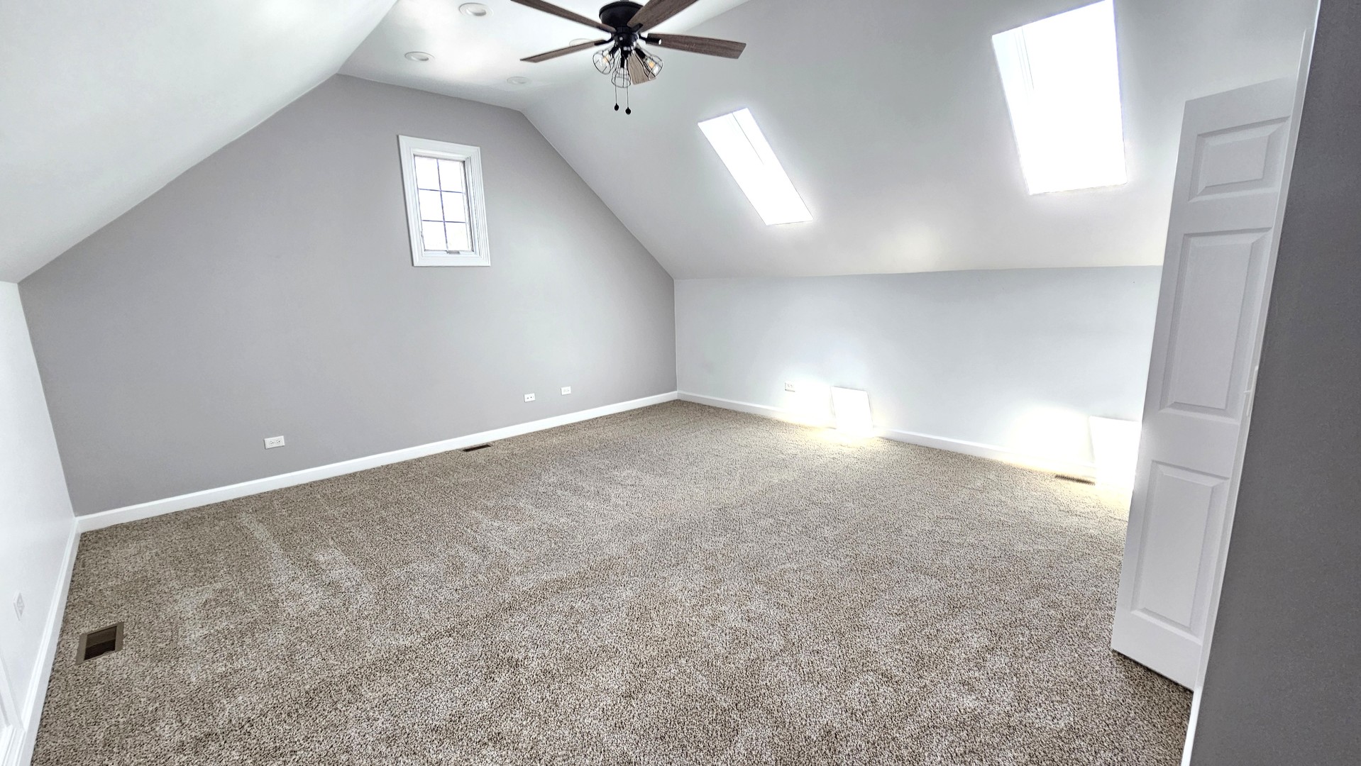 26357 S Lyndsay Drive, Channahon, IL 60410