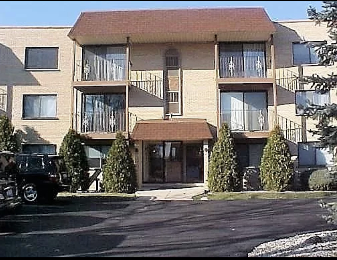 4660 N Austin Avenue #208, Chicago, IL 60630