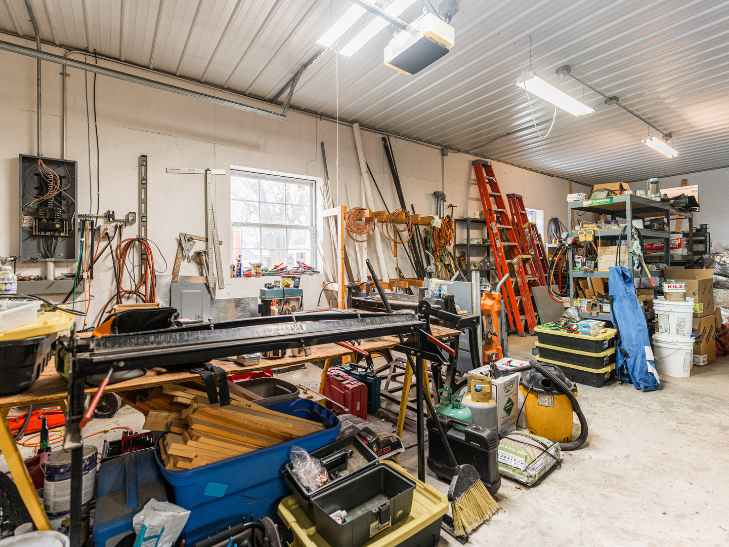 250 E Lincoln Highway, Waterman, IL 60556