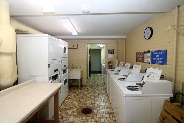 222 Madison Street #107, Joliet, IL 60435