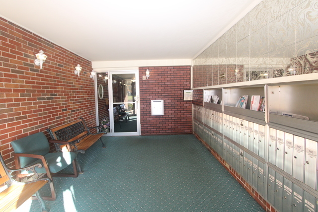 222 Madison Street #107, Joliet, IL 60435
