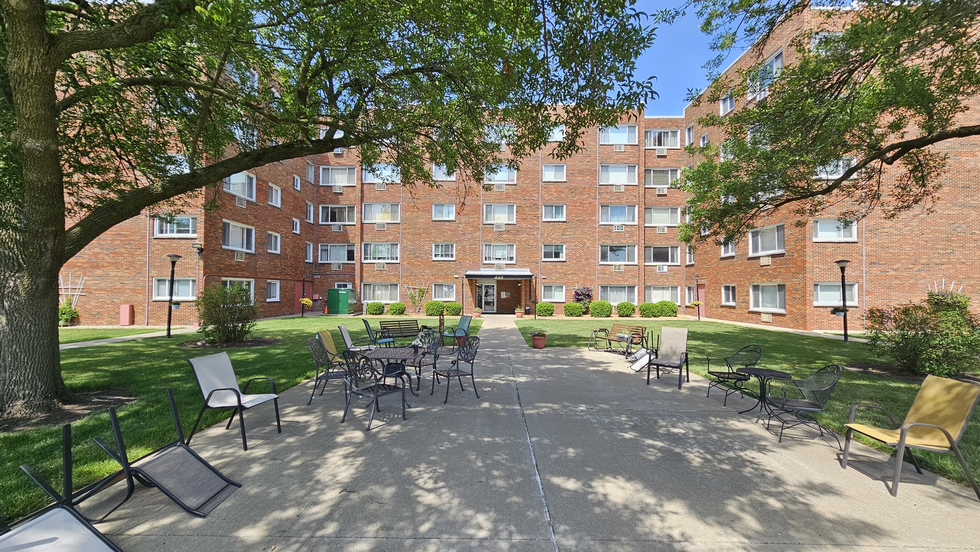 222 Madison Street #107, Joliet, IL 60435