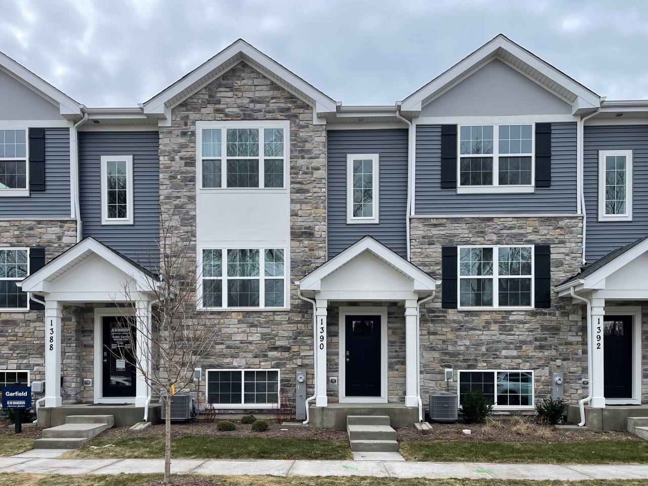 1390 Foxglove Drive #1390, Bartlett, IL 60103