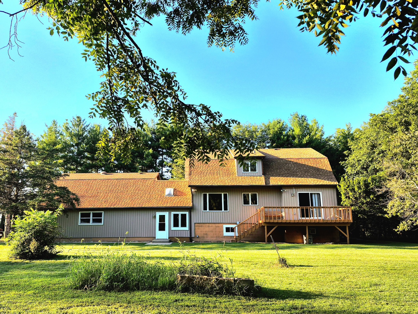 8816 Scott School Road, Morris, IL 60450