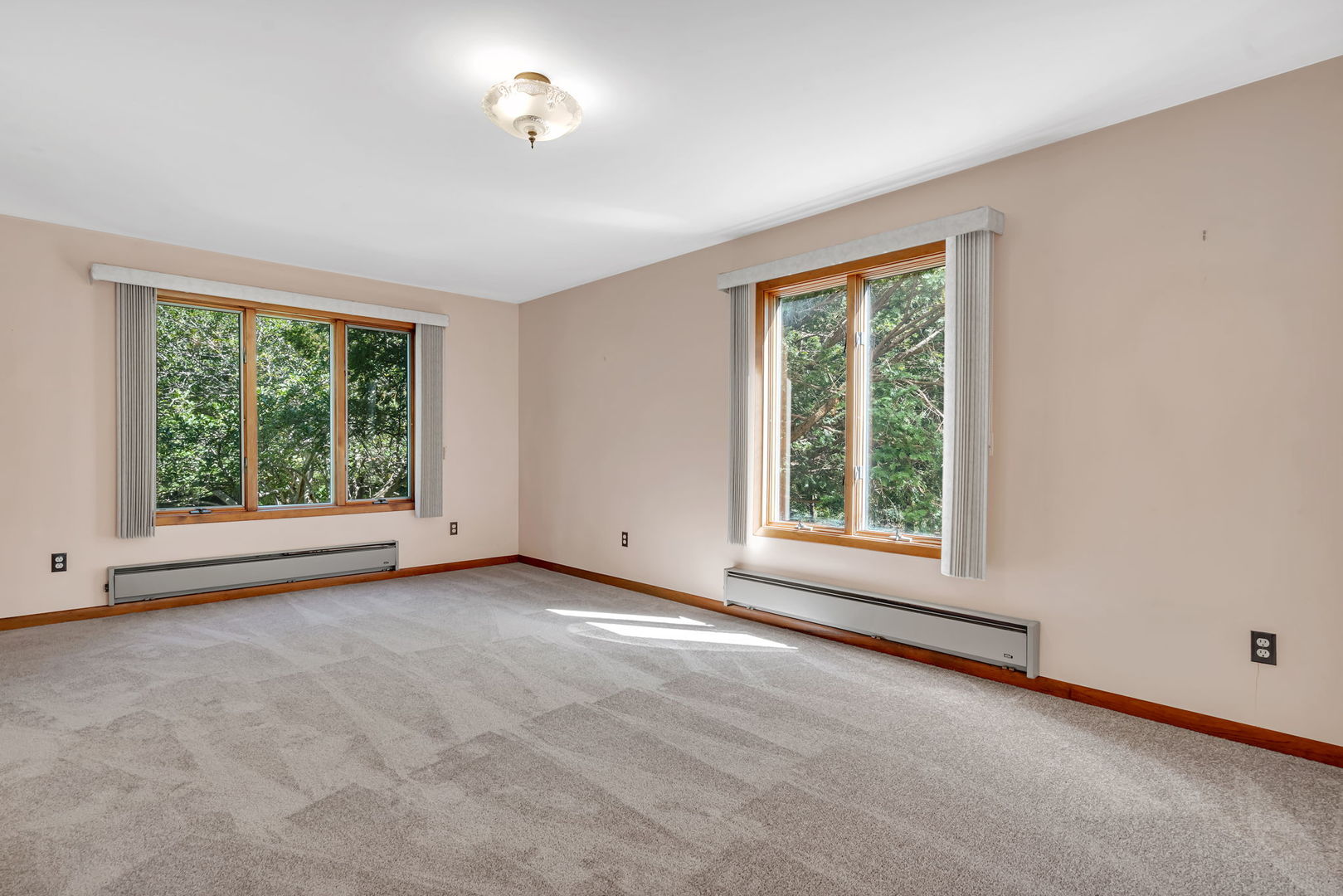 8816 Scott School Road, Morris, IL 60450