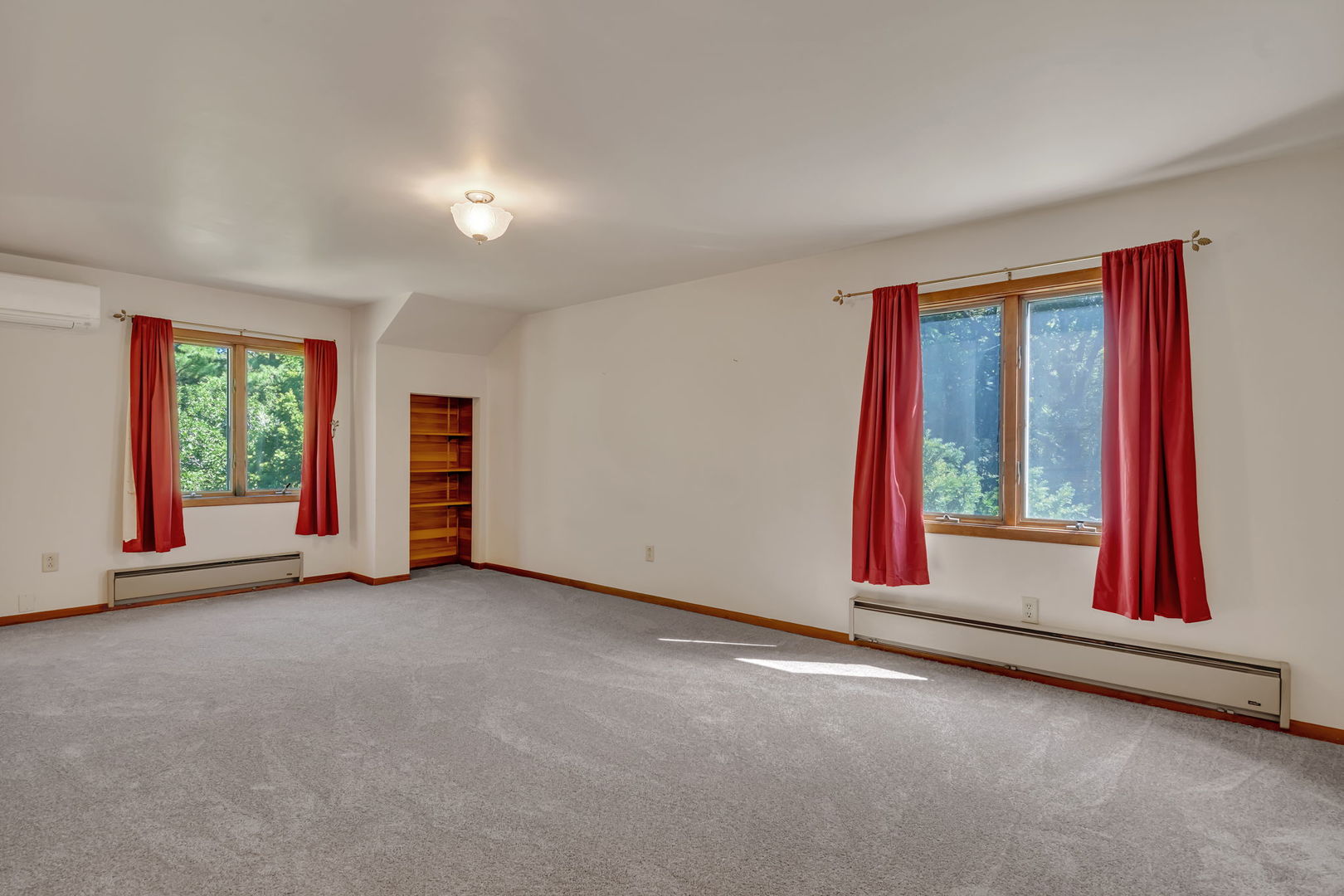 8816 Scott School Road, Morris, IL 60450
