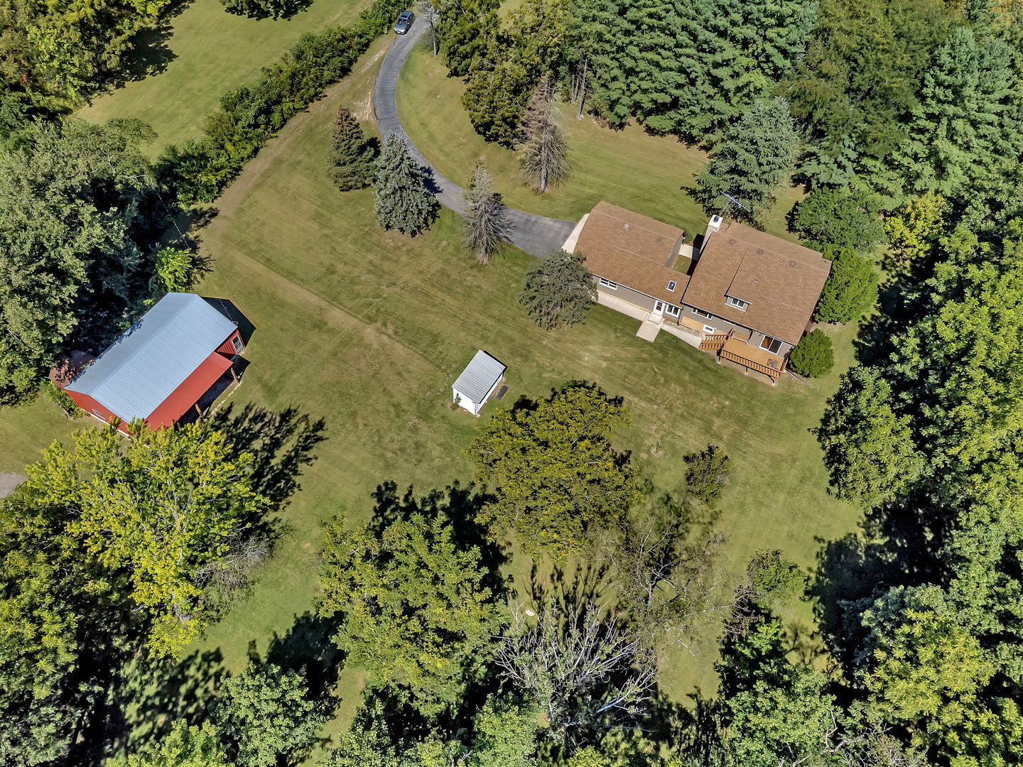 8816 Scott School Road, Morris, IL 60450