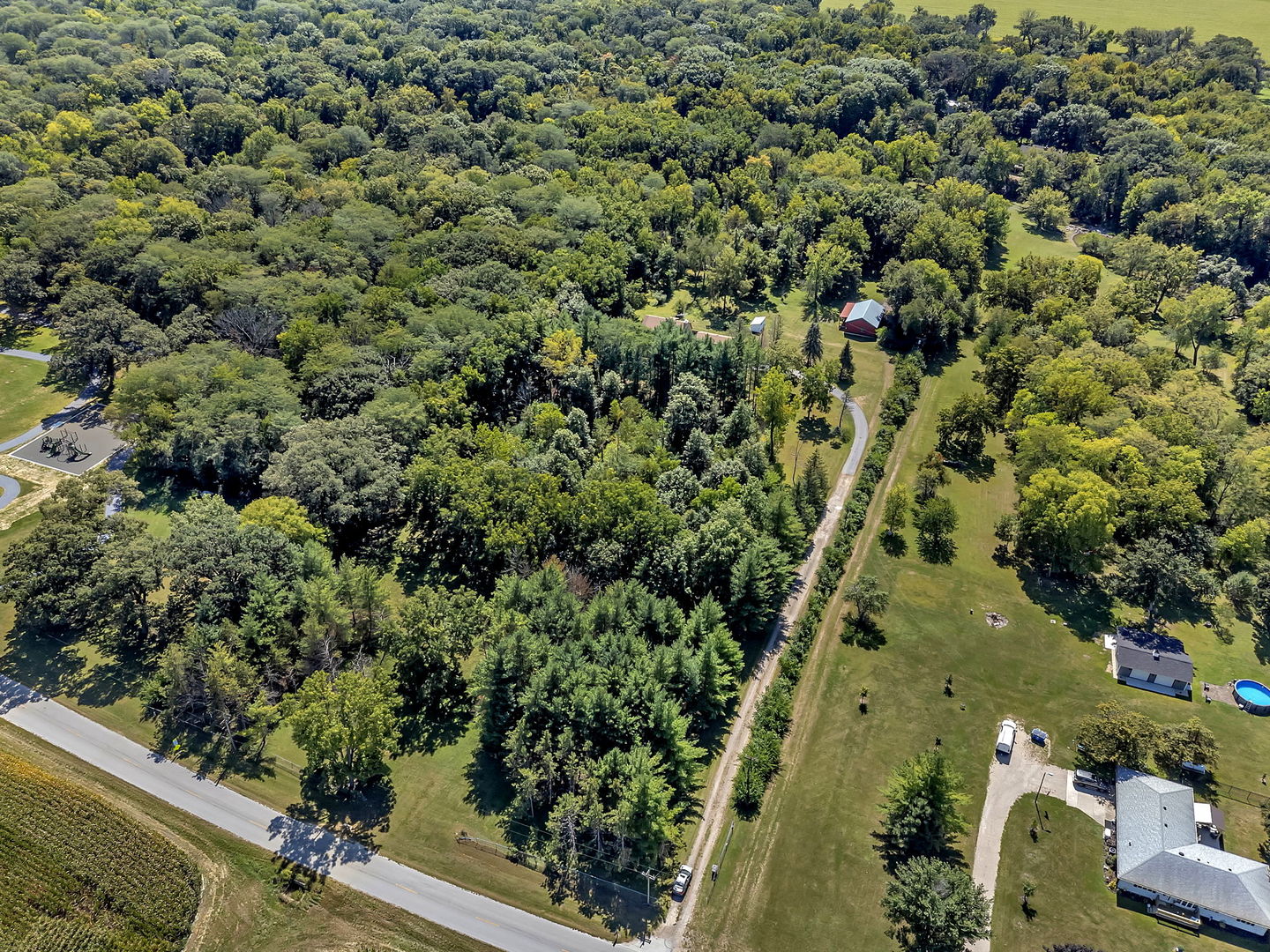 8816 Scott School Road, Morris, IL 60450