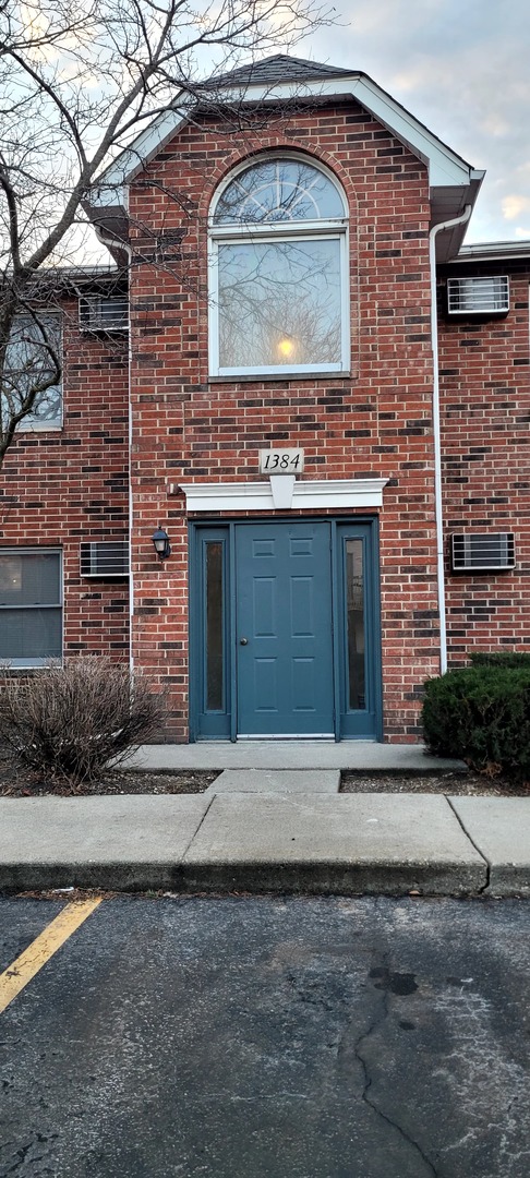 1384 CUNAT Court #2A, Lake In The Hills, IL 60156