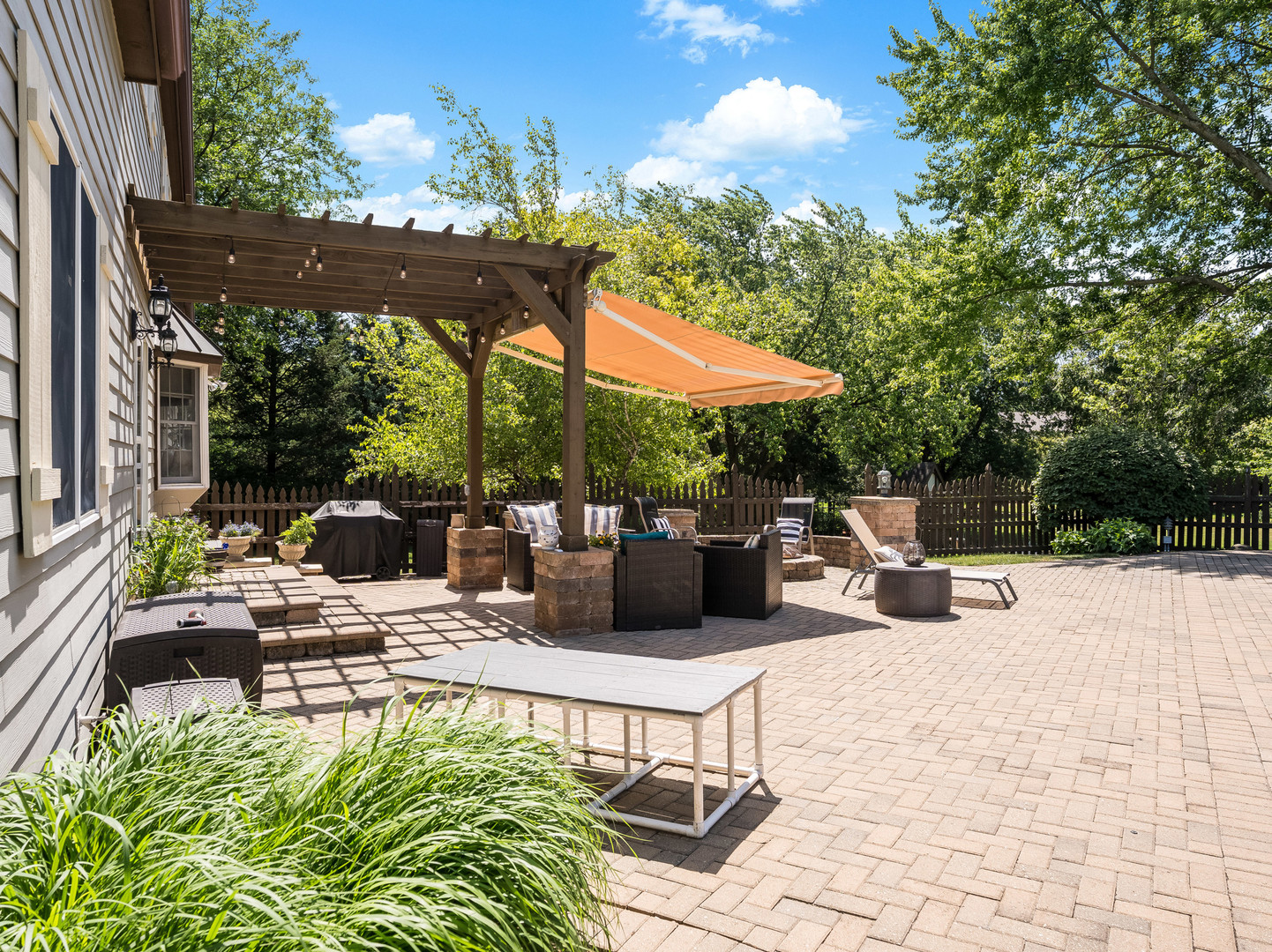 37W751 Orchard Lane, Elgin, IL 60124