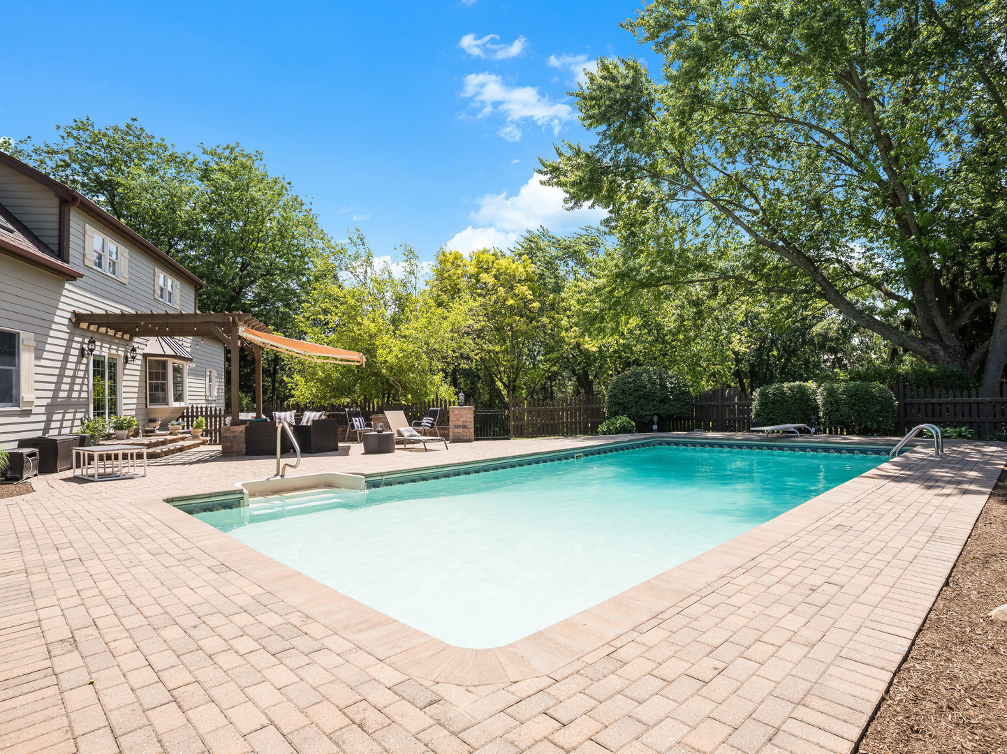 37W751 Orchard Lane, Elgin, IL 60124