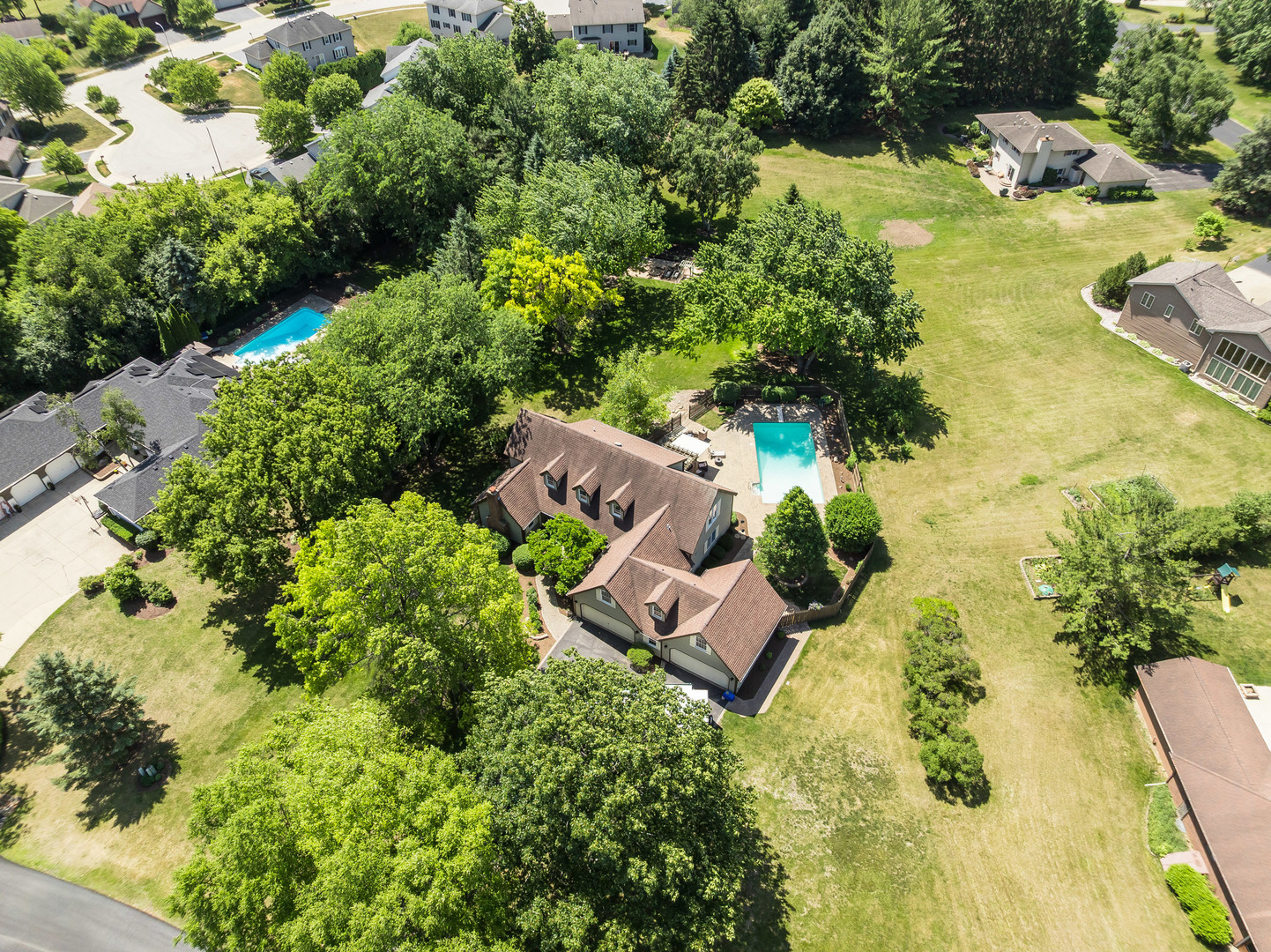 37W751 Orchard Lane, Elgin, IL 60124