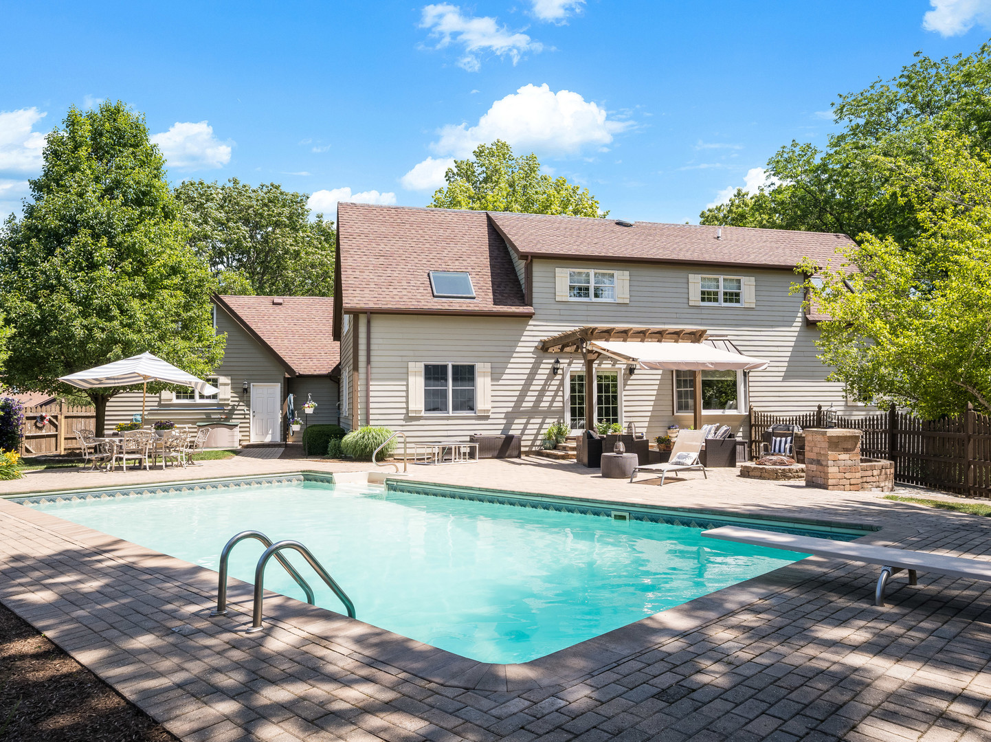 37W751 Orchard Lane, Elgin, IL 60124