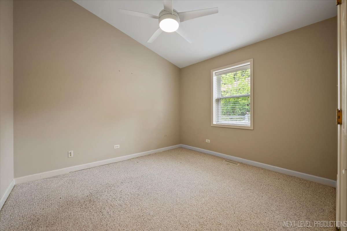 4830 Wolf Road, Western Springs, IL 60558