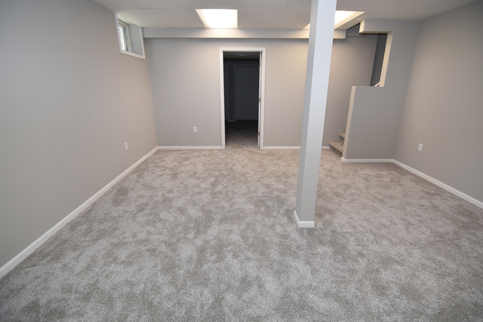 16701 Clyde Avenue, South Holland, IL 60473