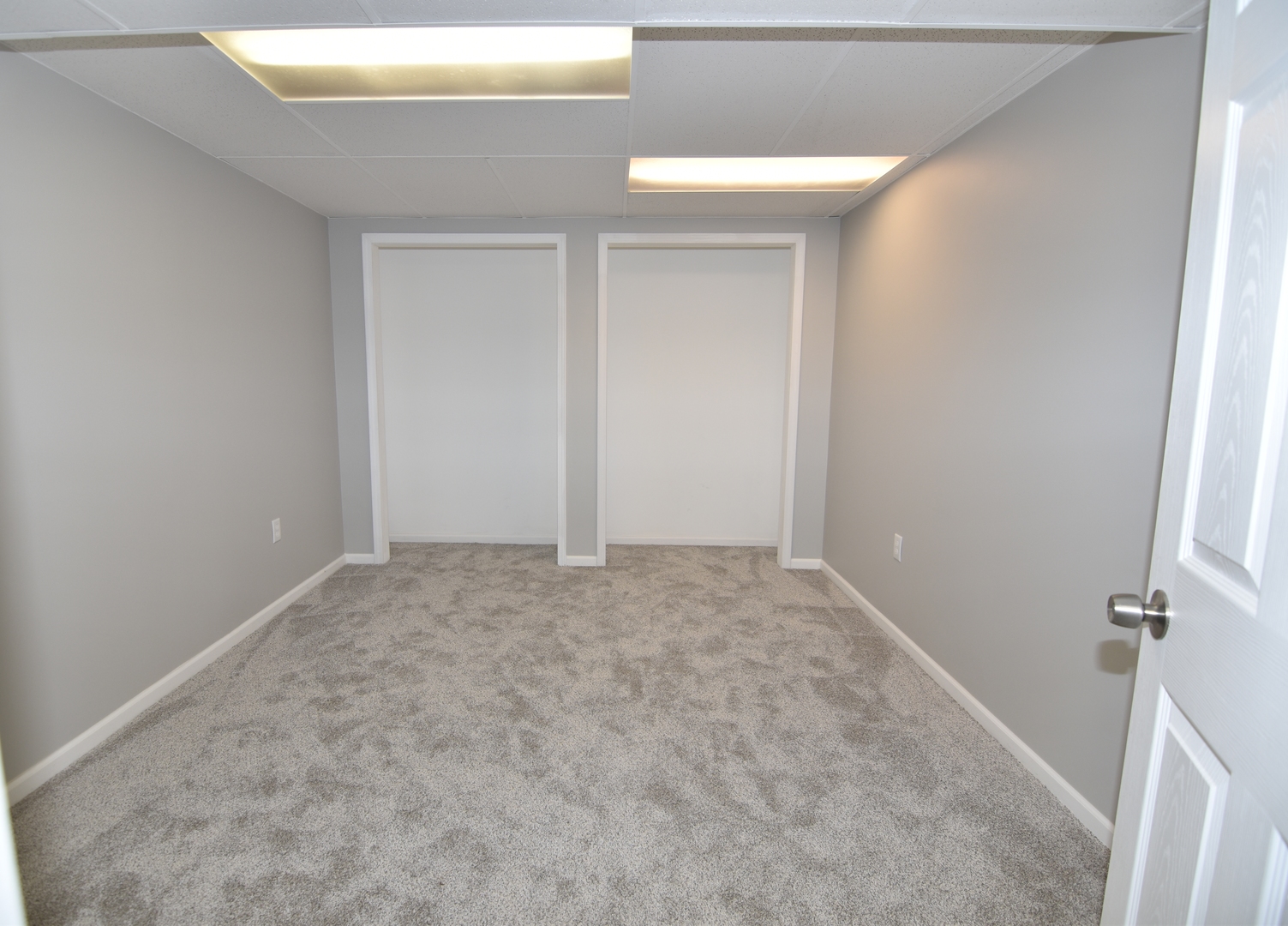 16701 Clyde Avenue, South Holland, IL 60473