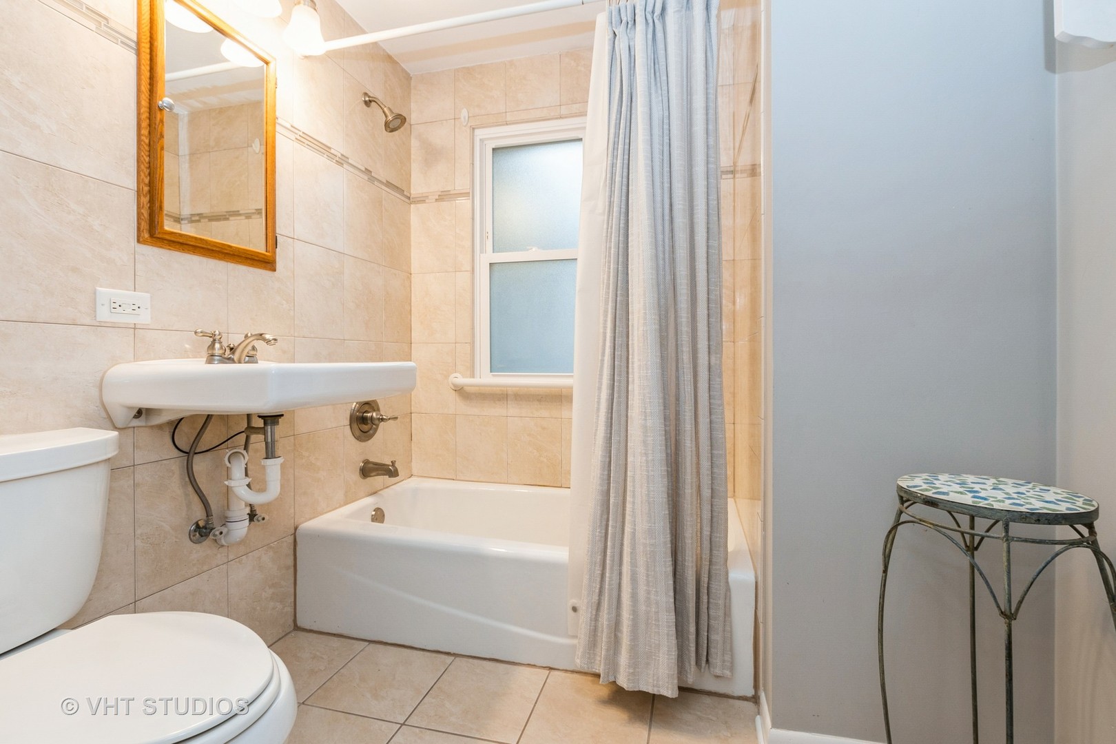 9924 Elm Circle Drive, Oak Lawn, IL 60453