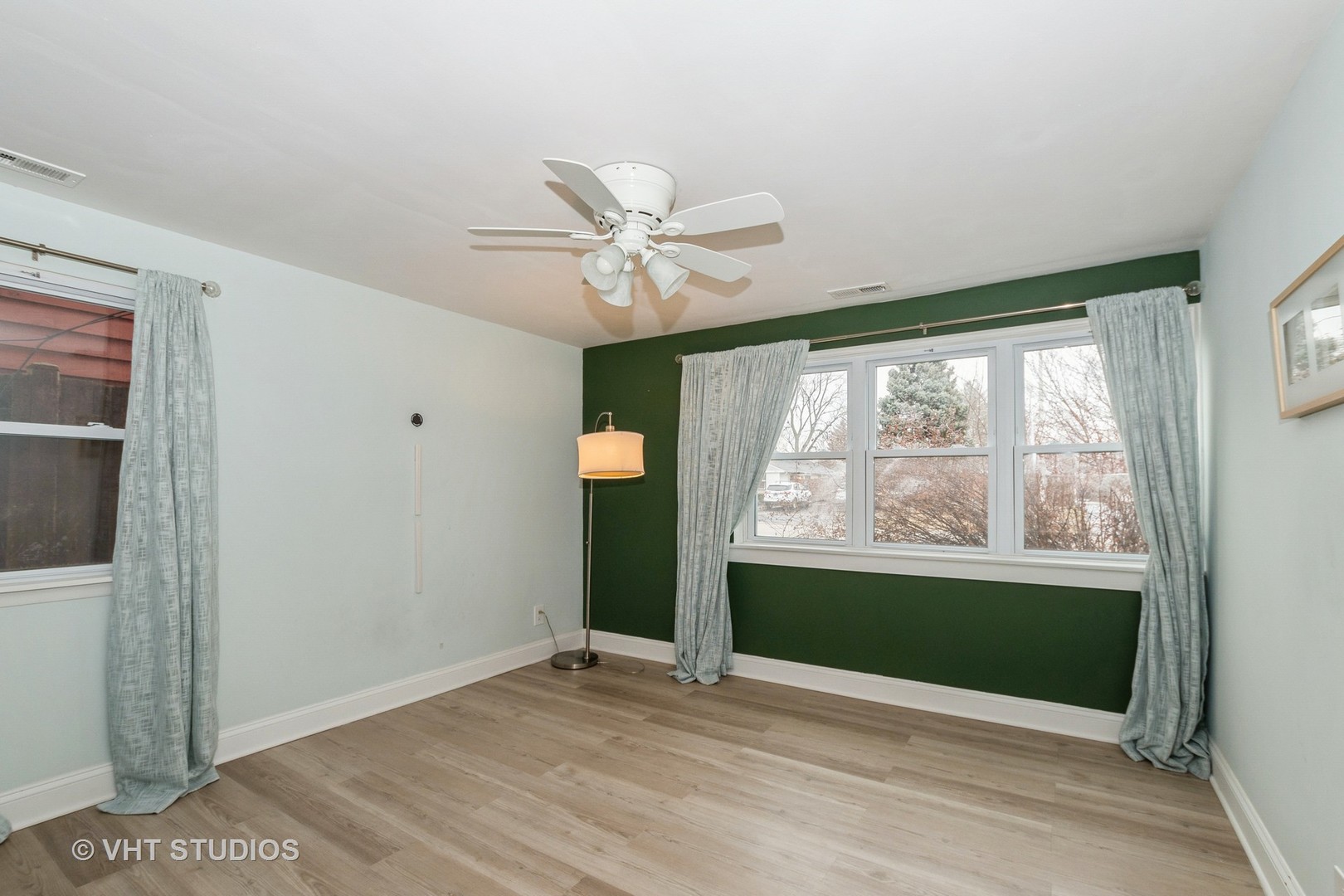 9924 Elm Circle Drive, Oak Lawn, IL 60453