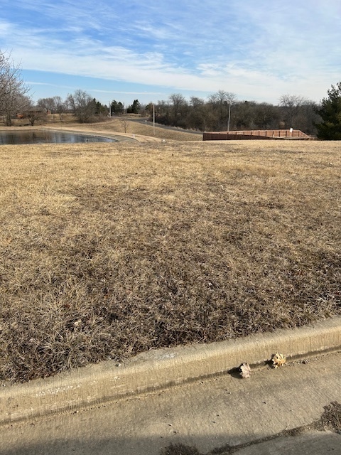 19977 Jared Drive, Bloomington, IL 61705