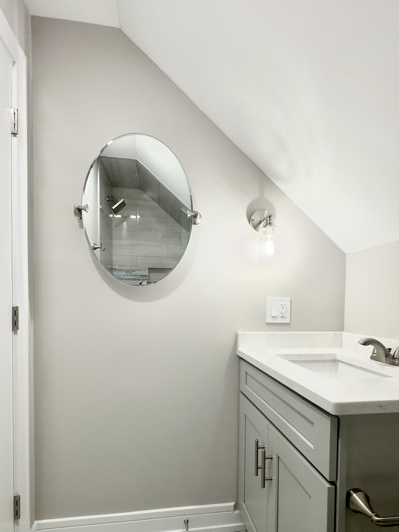 4119 N Meade Avenue, Chicago, IL 60634