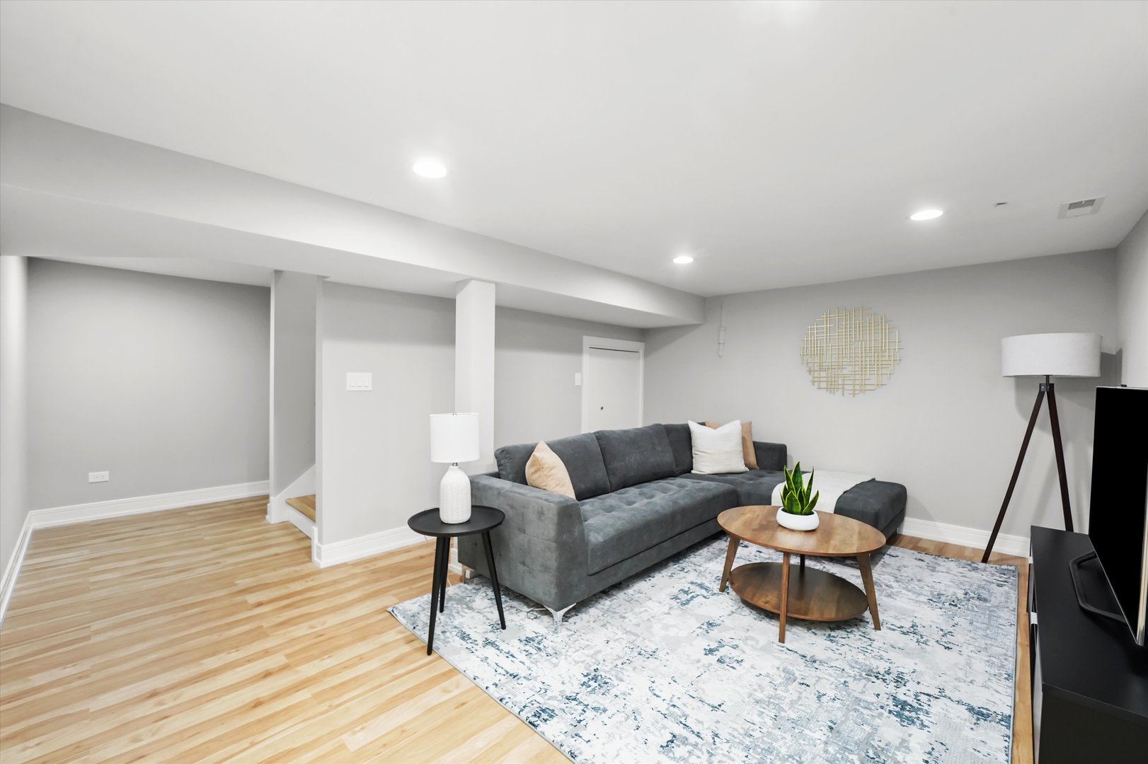 4119 N Meade Avenue, Chicago, IL 60634