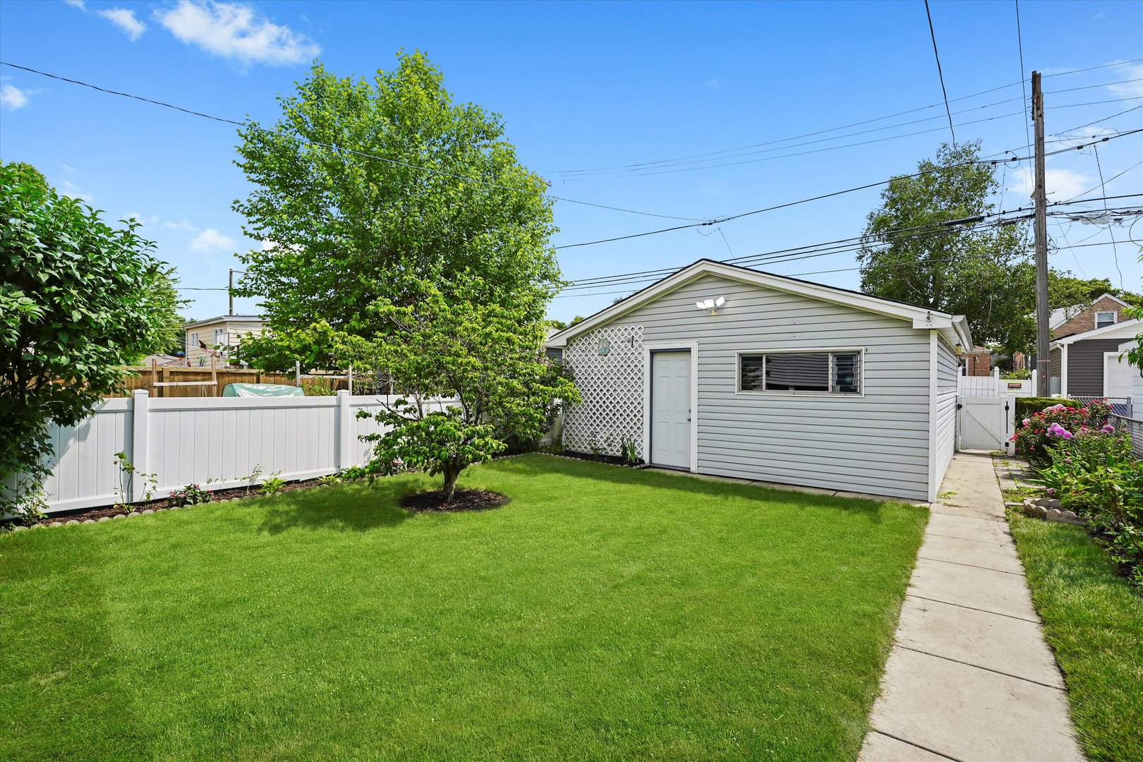 4119 N Meade Avenue, Chicago, IL 60634