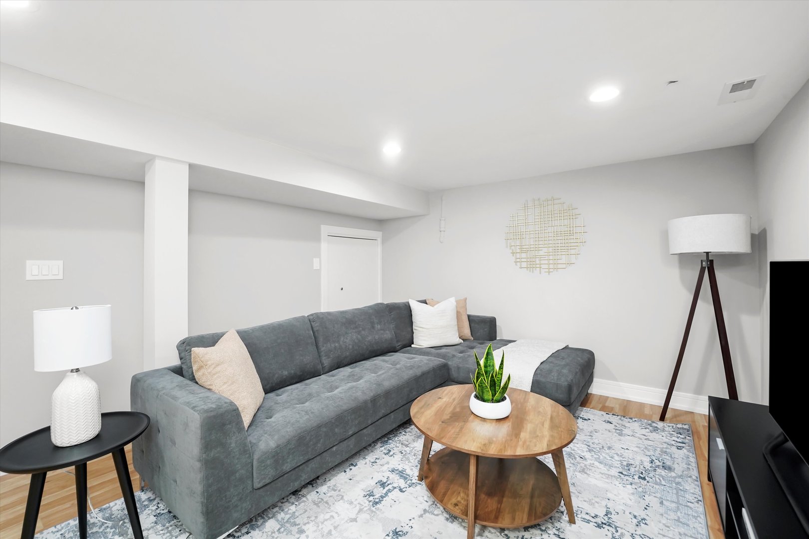 4119 N Meade Avenue, Chicago, IL 60634