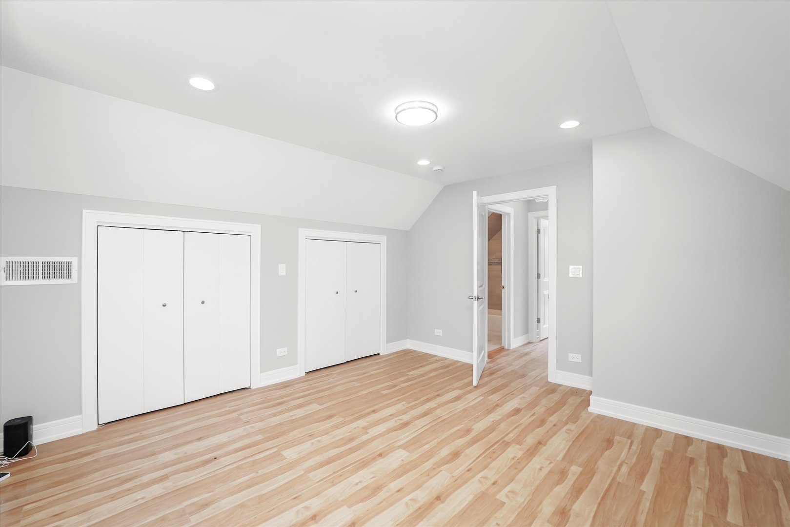 4119 N Meade Avenue, Chicago, IL 60634