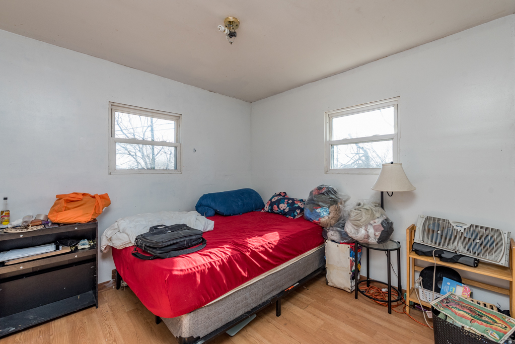 2221 W Greenwood Avenue, Waukegan, IL 60087