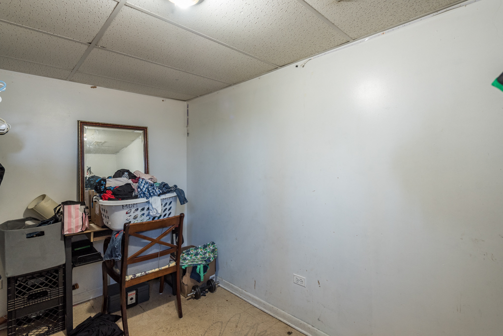 2221 W Greenwood Avenue, Waukegan, IL 60087