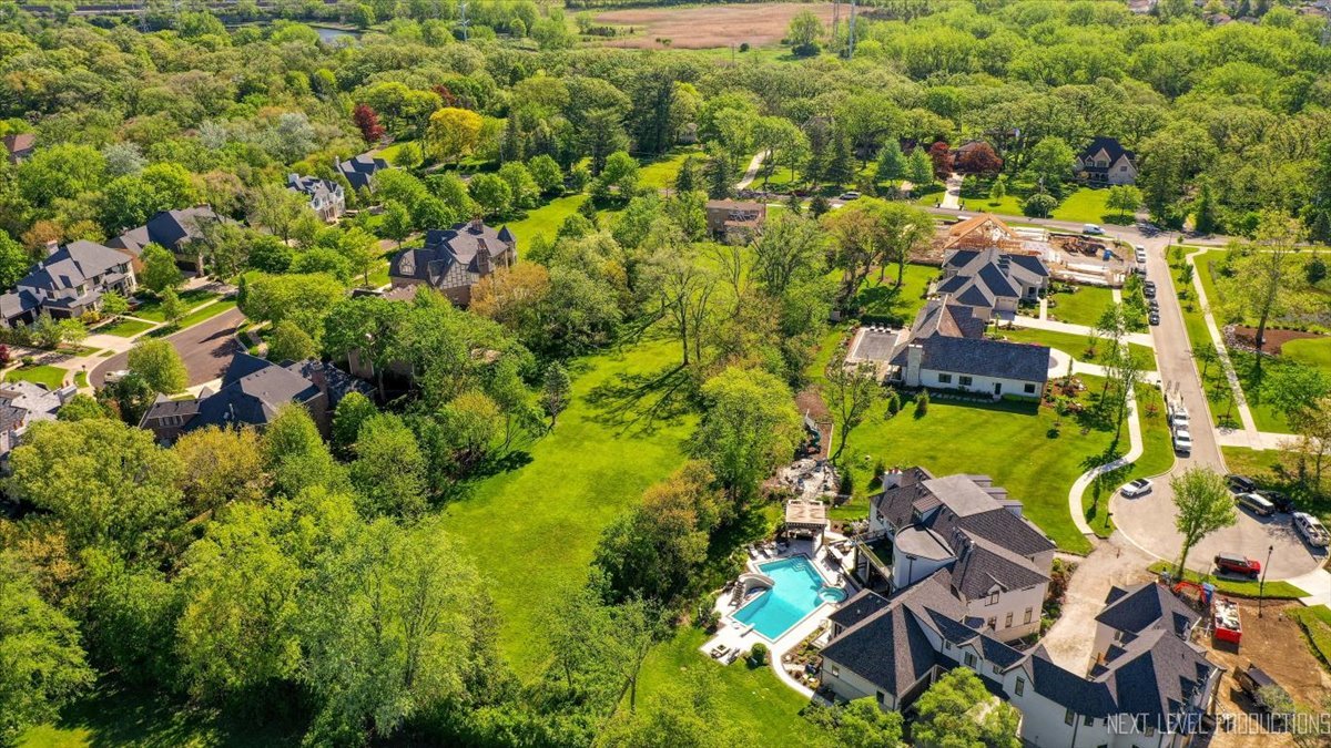 1S558 Sunnybrook Road, Glen Ellyn, IL 60137