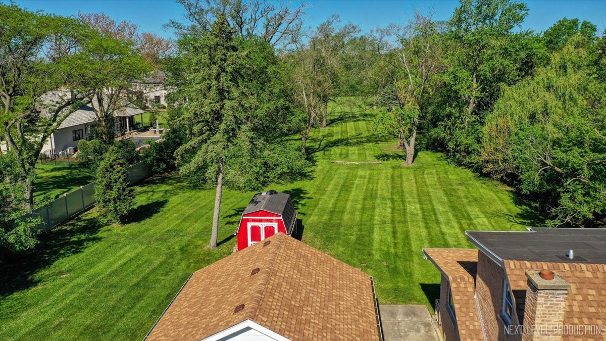 1S558 Sunnybrook Road, Glen Ellyn, IL 60137