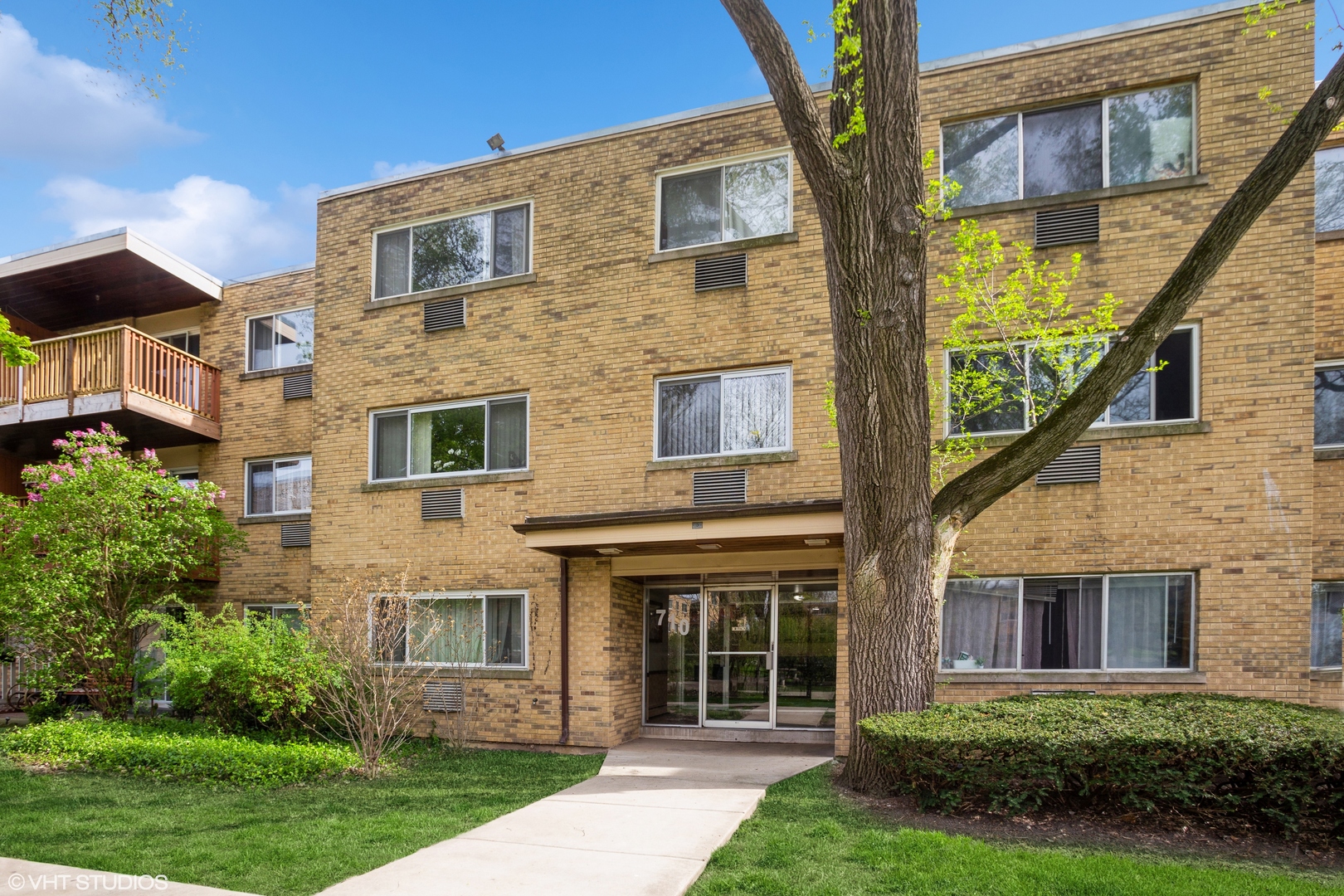 710 Dempster Street #5, Mount Prospect, IL 60056
