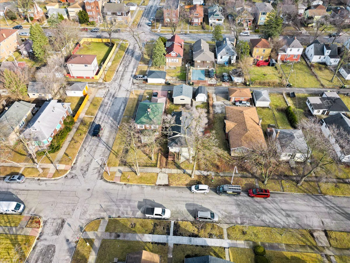 13903 S Dearborn Street, Riverdale, IL 60827