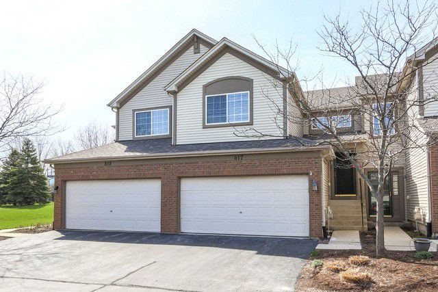 817 Asbury Drive #817, Aurora, IL 60502