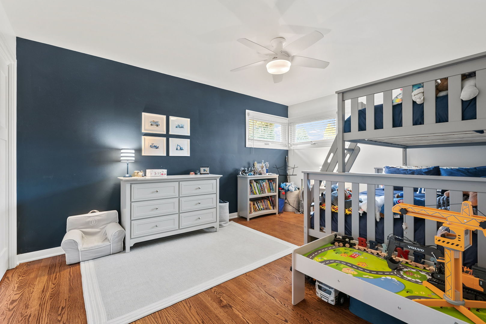 5124 Ellington Avenue, Western Springs, IL 60558