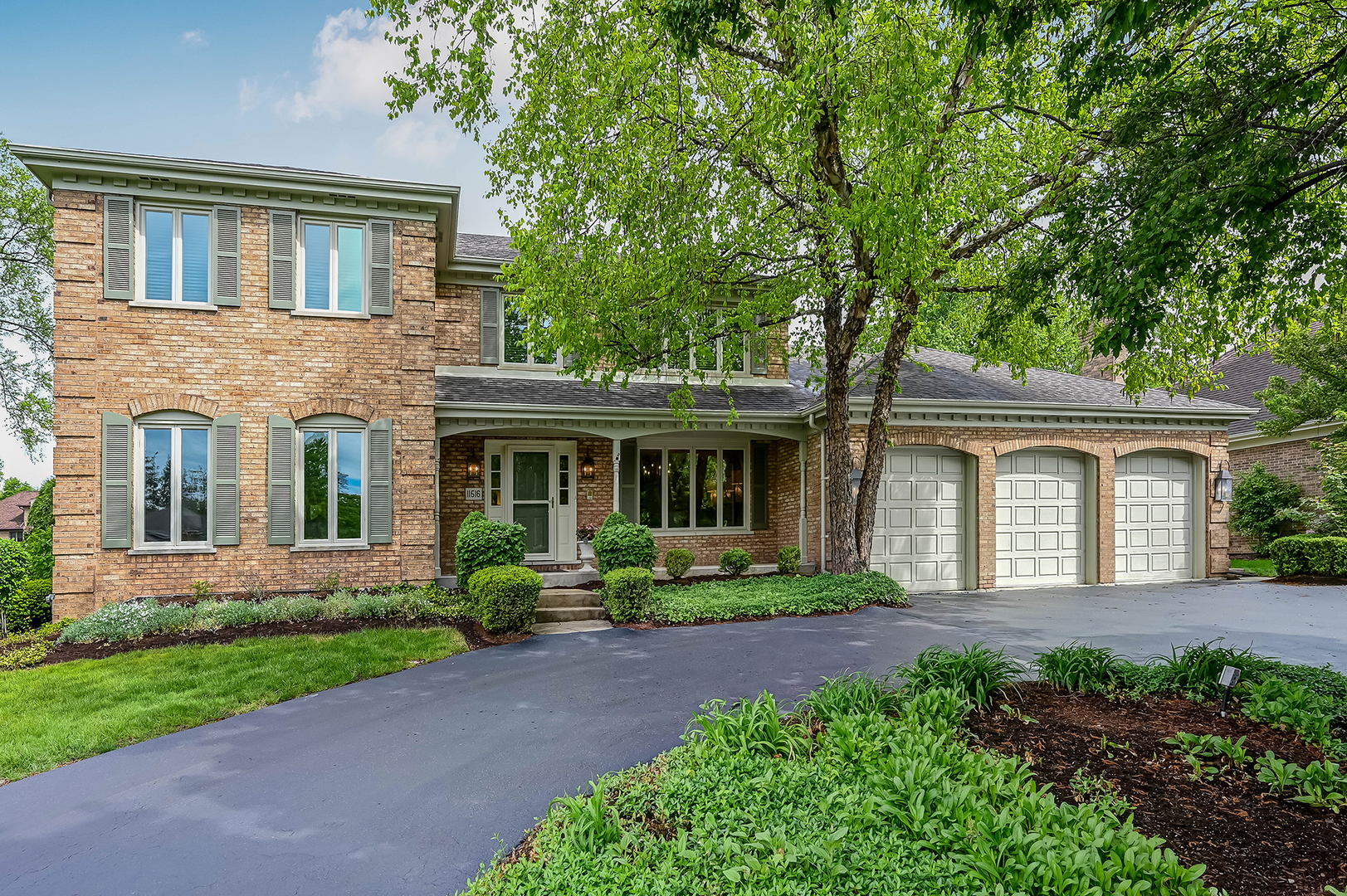 11516 Burr Oak Lane, Burr Ridge, IL 60527