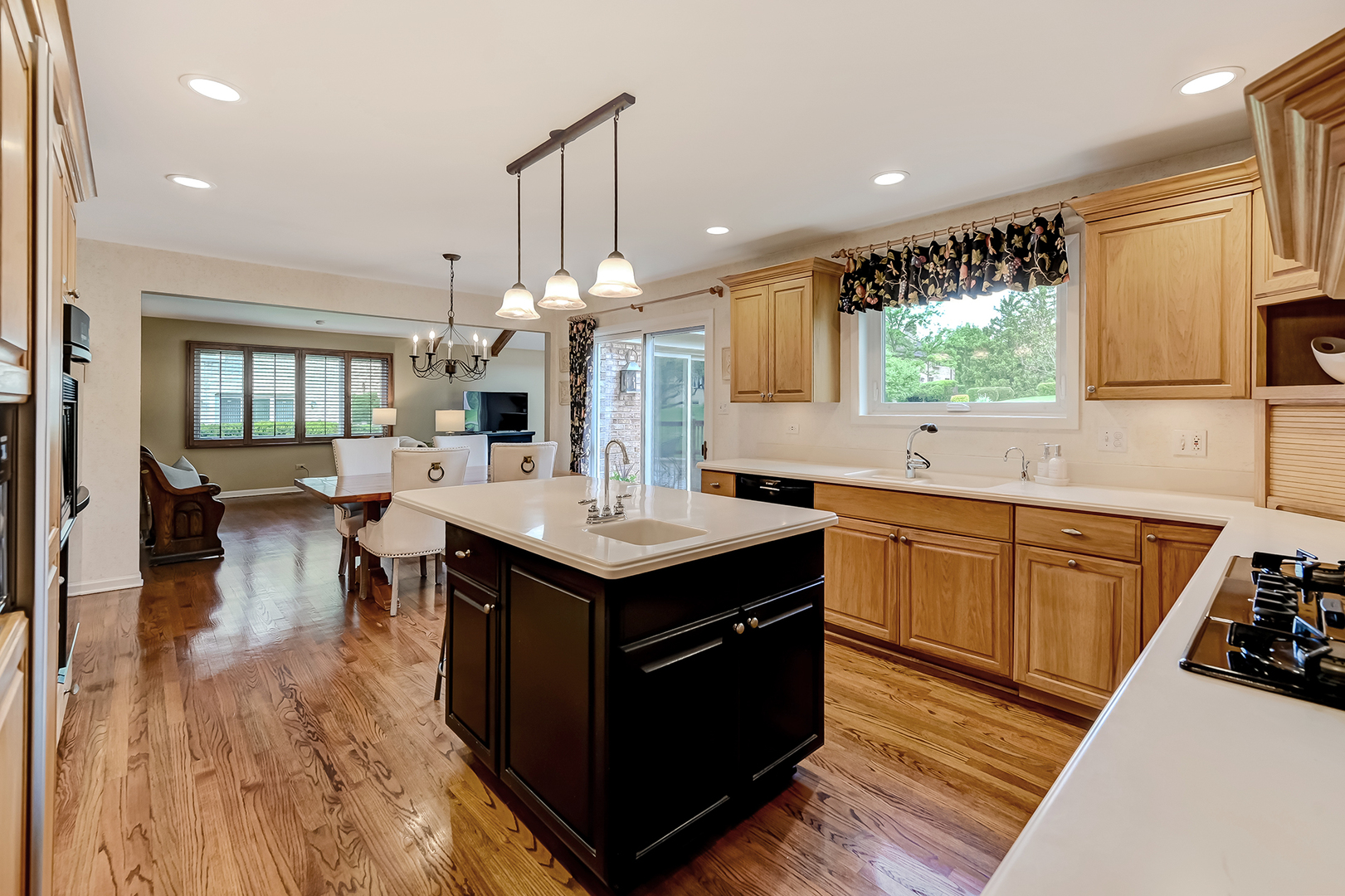 11516 Burr Oak Lane, Burr Ridge, IL 60527