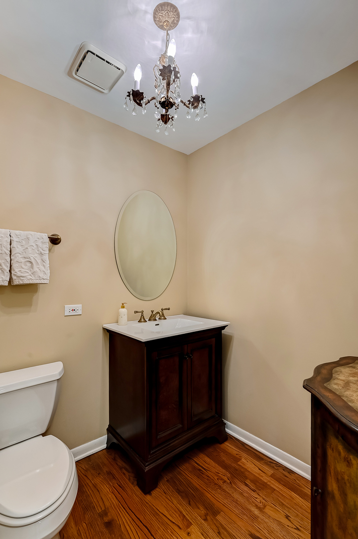 11516 Burr Oak Lane, Burr Ridge, IL 60527