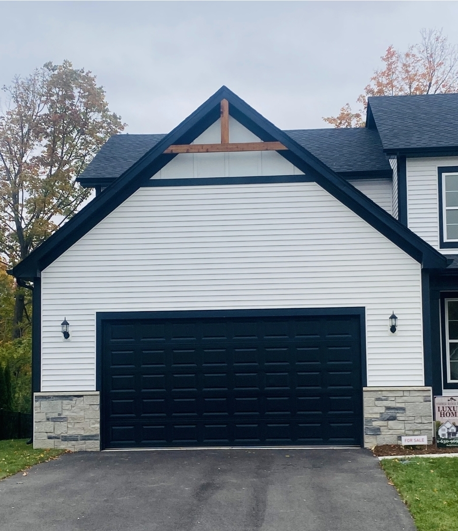 505 Timber Oak Lane, Yorkville, IL 60560