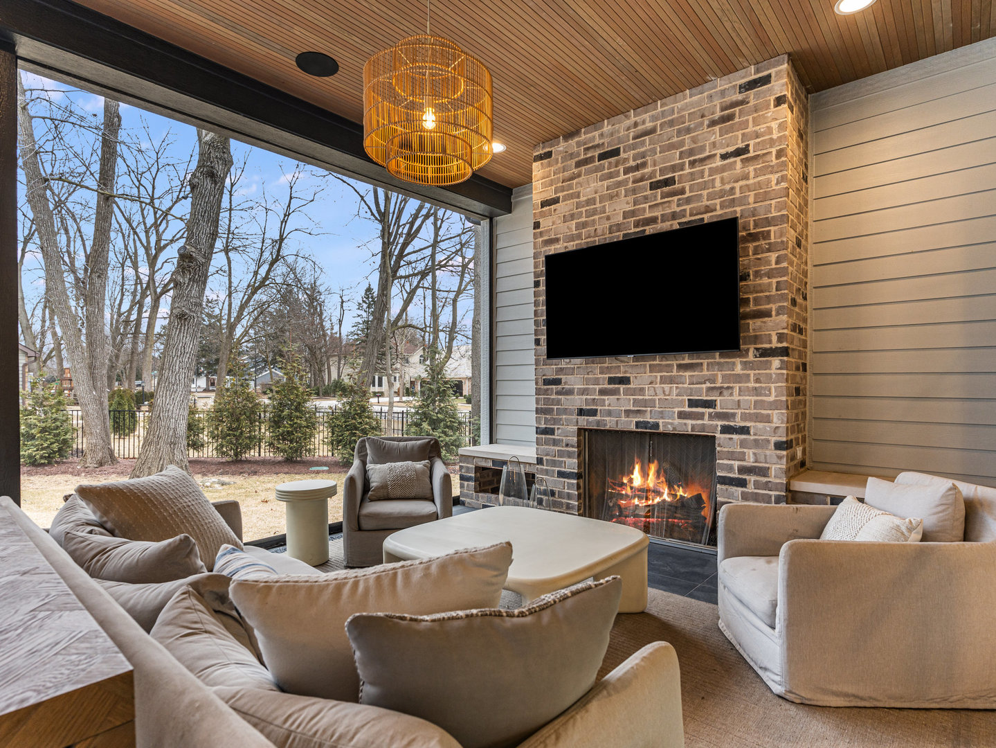 844 S Julian Street, Naperville, IL 60540