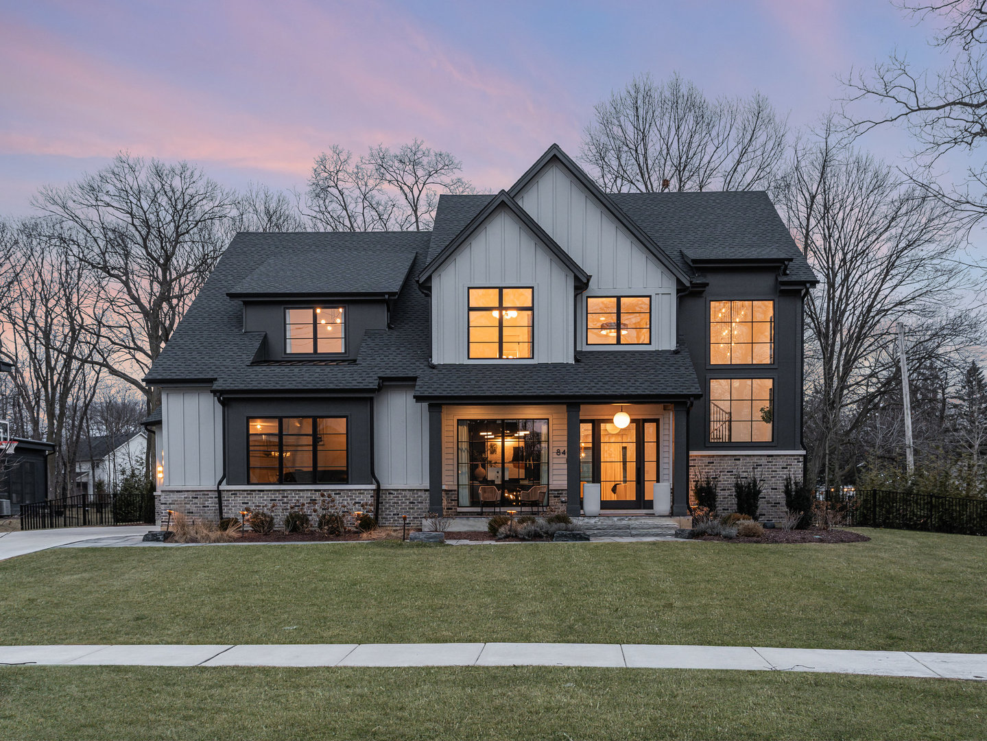844 S Julian Street, Naperville, IL 60540