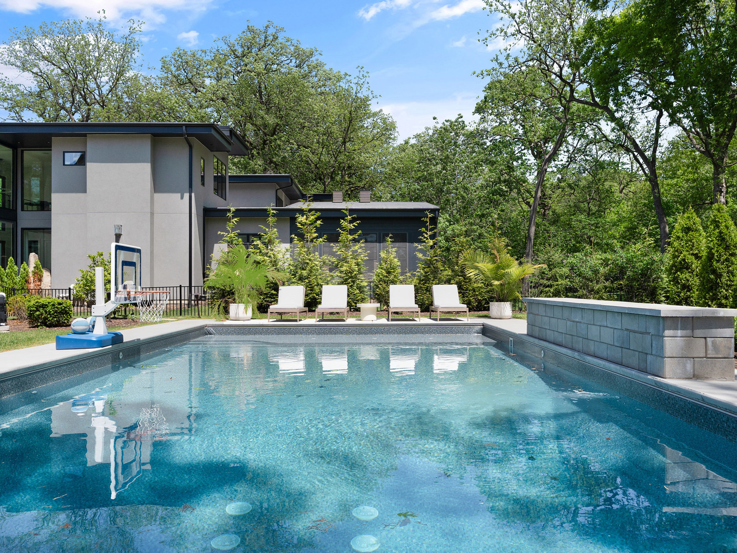 844 S Julian Street, Naperville, IL 60540