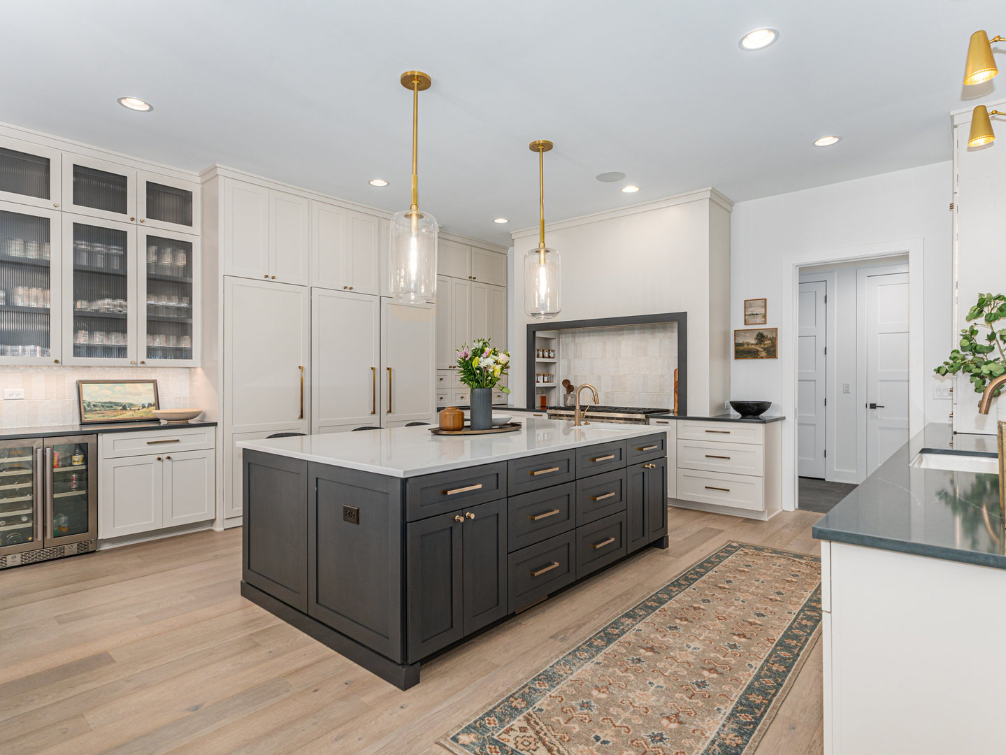 844 S Julian Street, Naperville, IL 60540