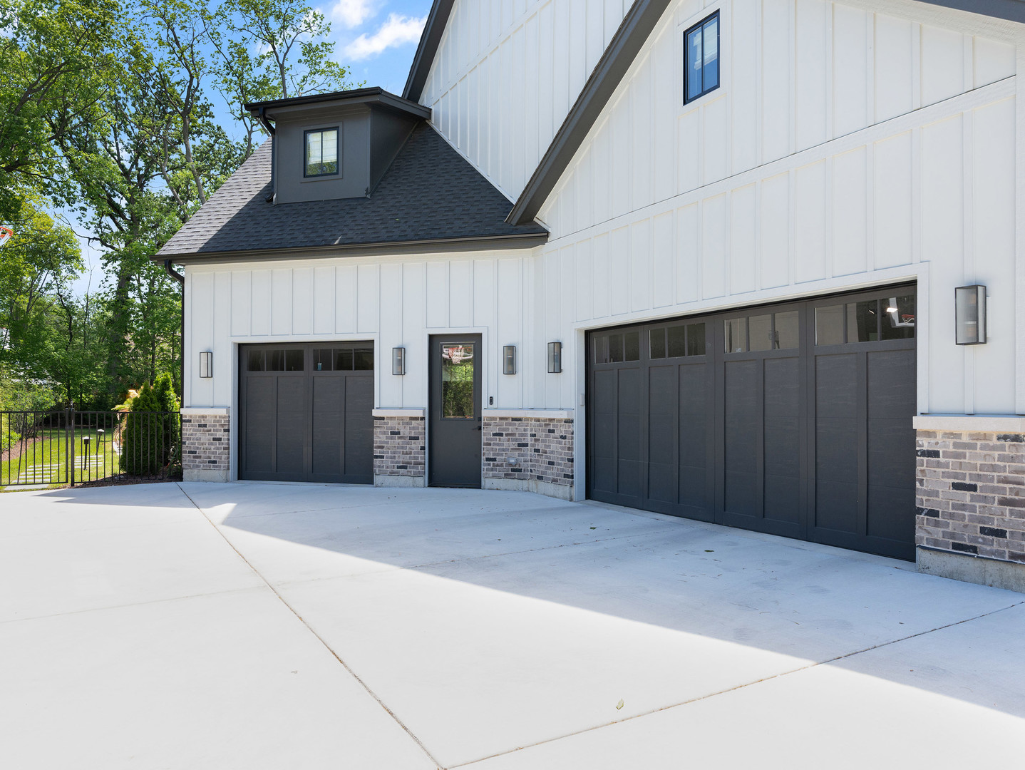 844 S Julian Street, Naperville, IL 60540