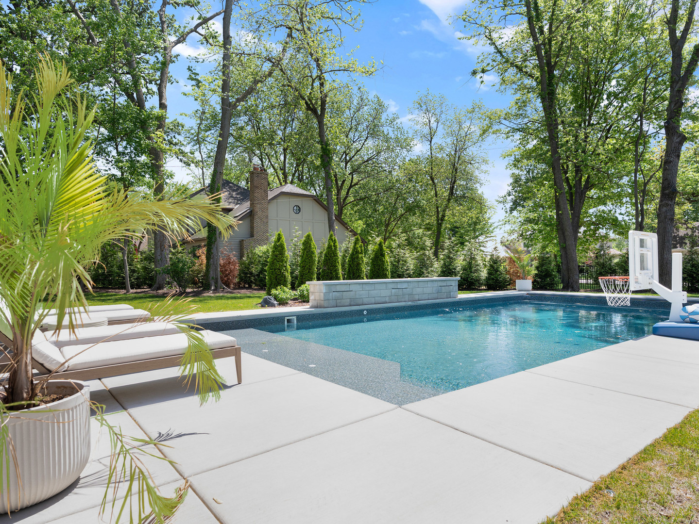 844 S Julian Street, Naperville, IL 60540