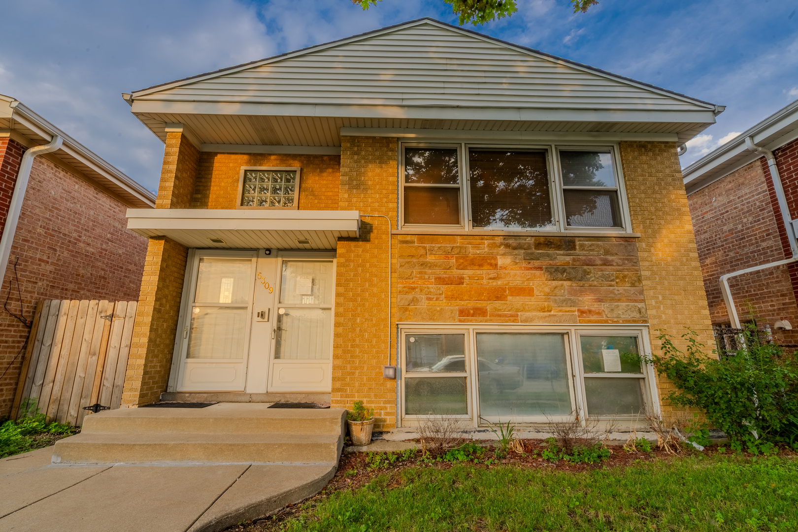 5309 S 72nd Court, Summit, IL 60501