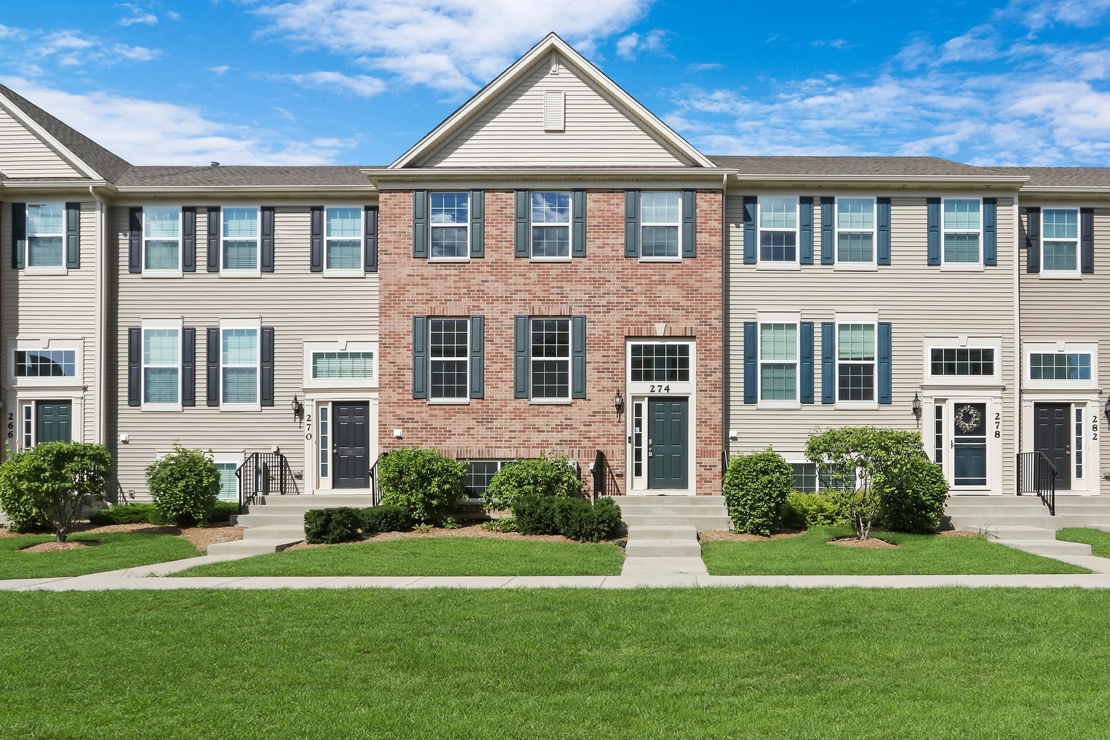 274 Lionel Drive, Grayslake, IL 60030